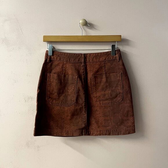 BDG Urban Outfitters NWOT Rust Snake Print Denim Mini Skirt Size S - Picture 10 of 11